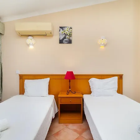 Ponta Grande Villa Albufeira